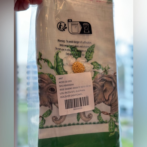 Lou Rota twin Elephants dish towel - Picture 3 of 6